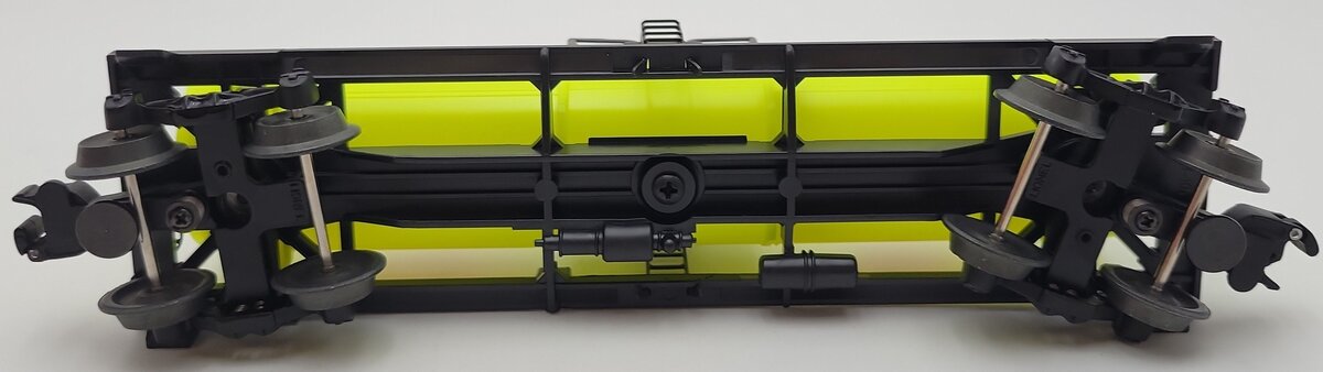 Lionel 6-26102 O Gauge AEC Glow in the Dark Single Dome Tank Car EX/Box