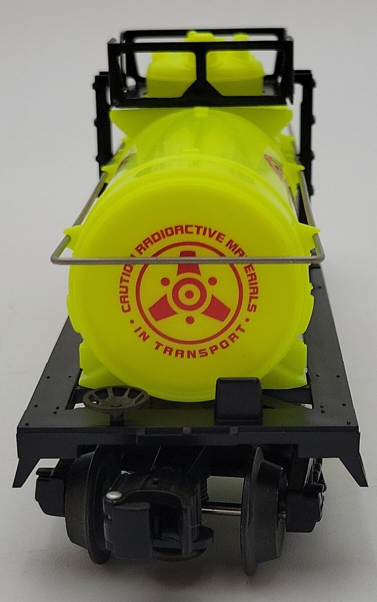 Lionel 6-26102 O Gauge AEC Glow in the Dark Single Dome Tank Car EX/Box