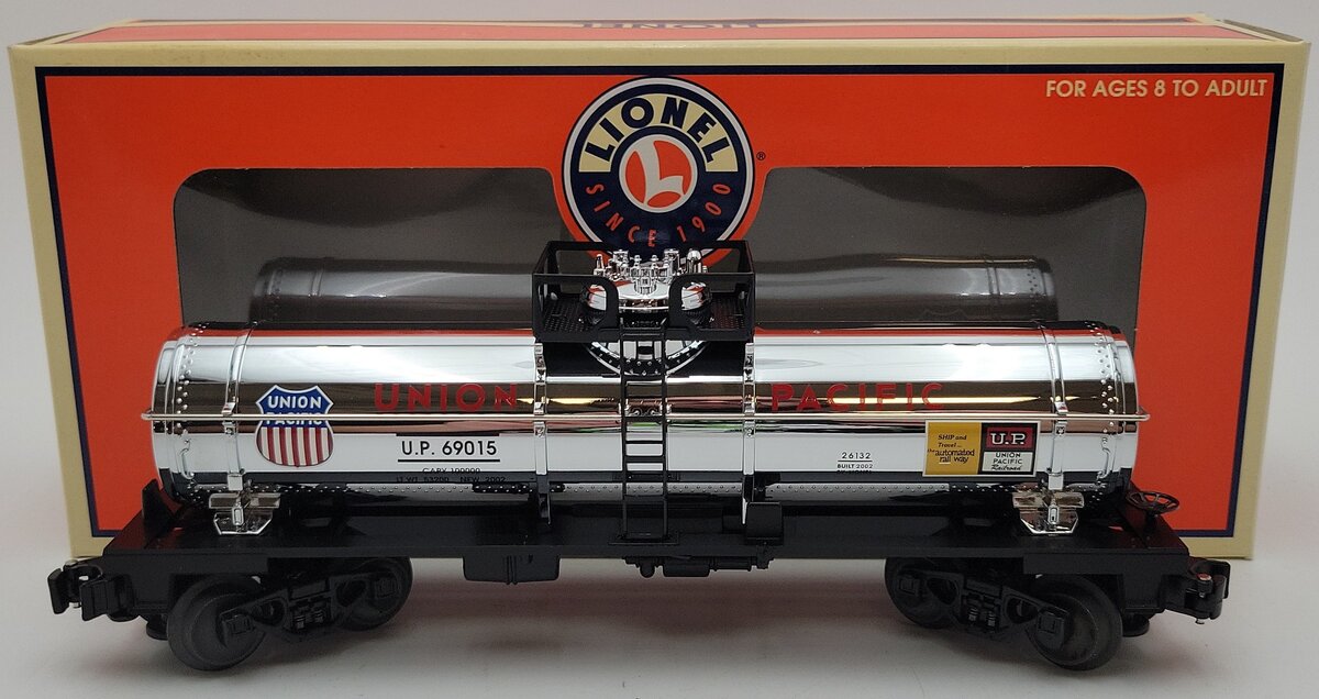 Lionel 6-26132 O Gauge Union Pacific Single Dome Chrome Tank Car #69015 EX/Box