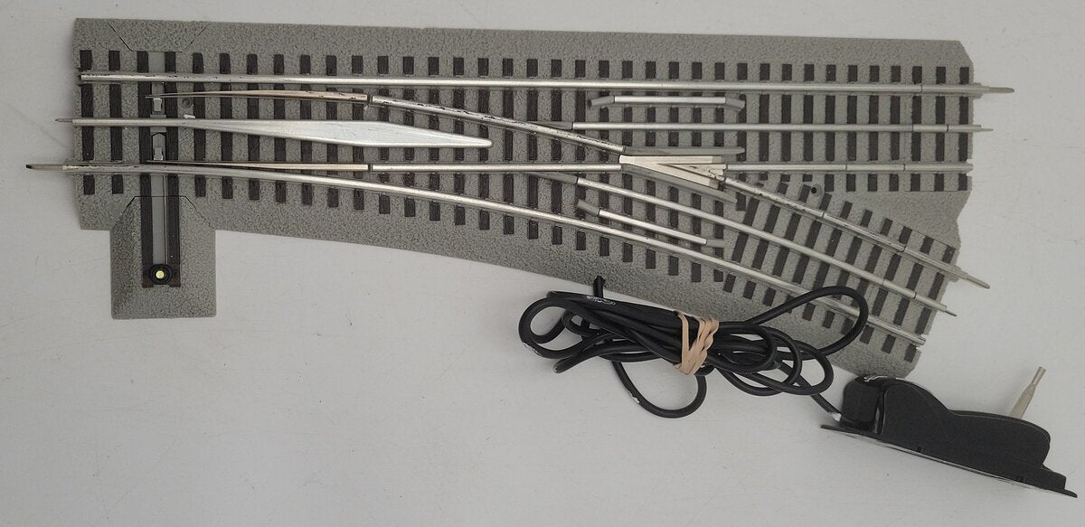 Lionel 6-12049 O72 Right Hand Remote-Control FasTrack Switch Turnout EX/Box