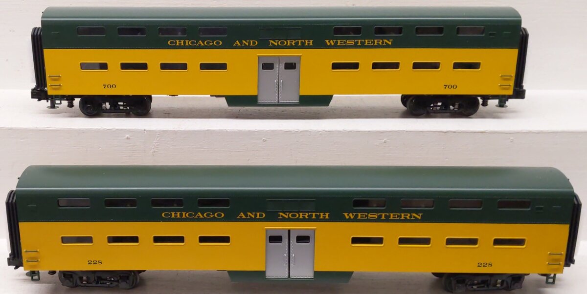 MTH 20-6558 O Chicago & North Western Bi-Level Passenger Car Set EX/Box
