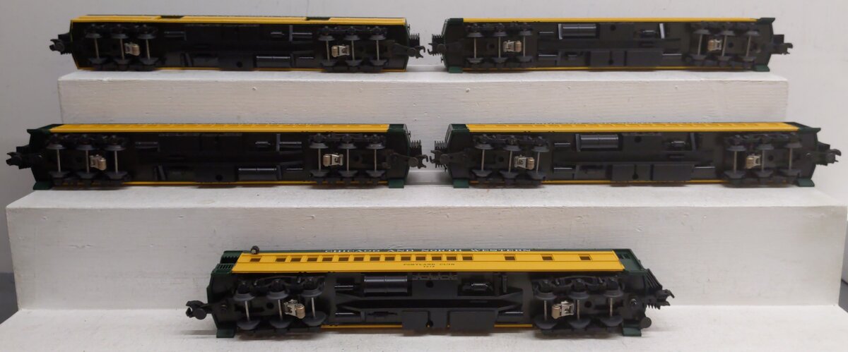 MTH 20-4030 Chicago & North Western 70' Madison Passenger Car Set EX/Box