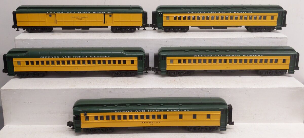 MTH 20-4030 Chicago & North Western 70' Madison Passenger Car Set EX/Box