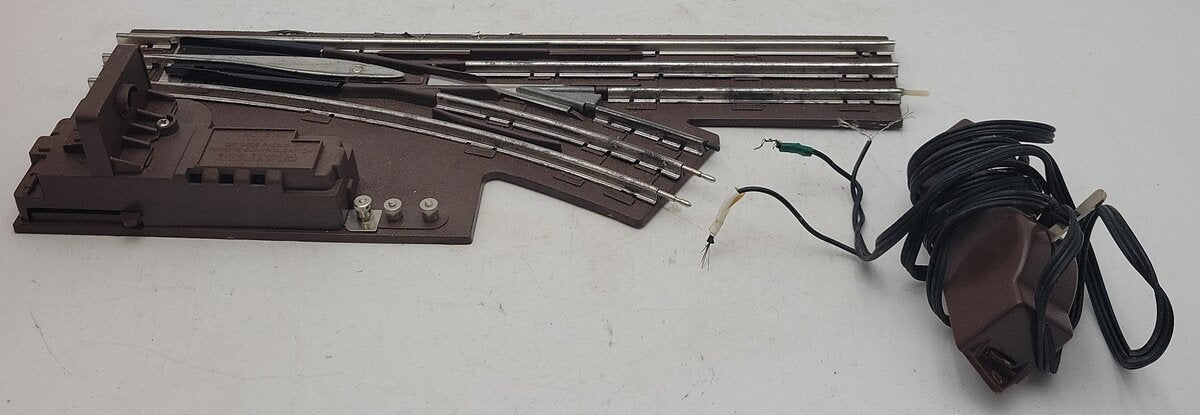 Lionel 6-65168 O27 42" Right Hand Remote Control Switch Turnout EX/Box