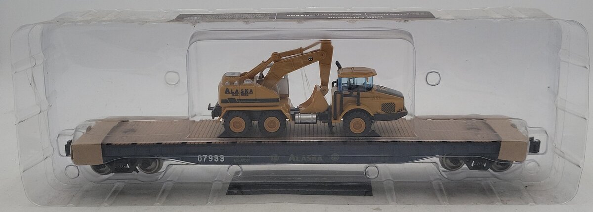 Menards 279-3076 O Gauge Alaska Long Flatcar with Excavator #07933 NIB