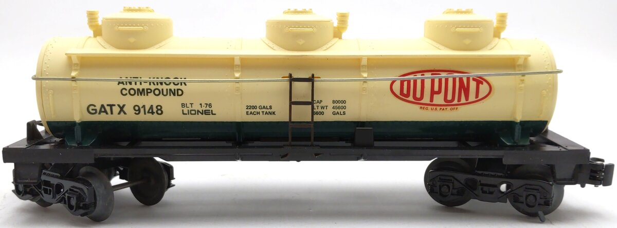Lionel 6-9148 O Gauge DuPont Triple Dome Tank Car #9148 VG/Box