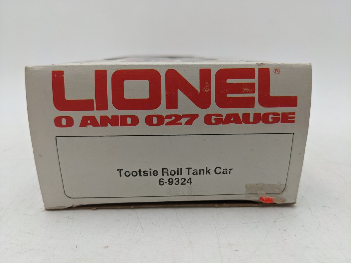 Lionel 6-9324 O Gauge Tootsie Roll Single Dome Tank Car VG/Box