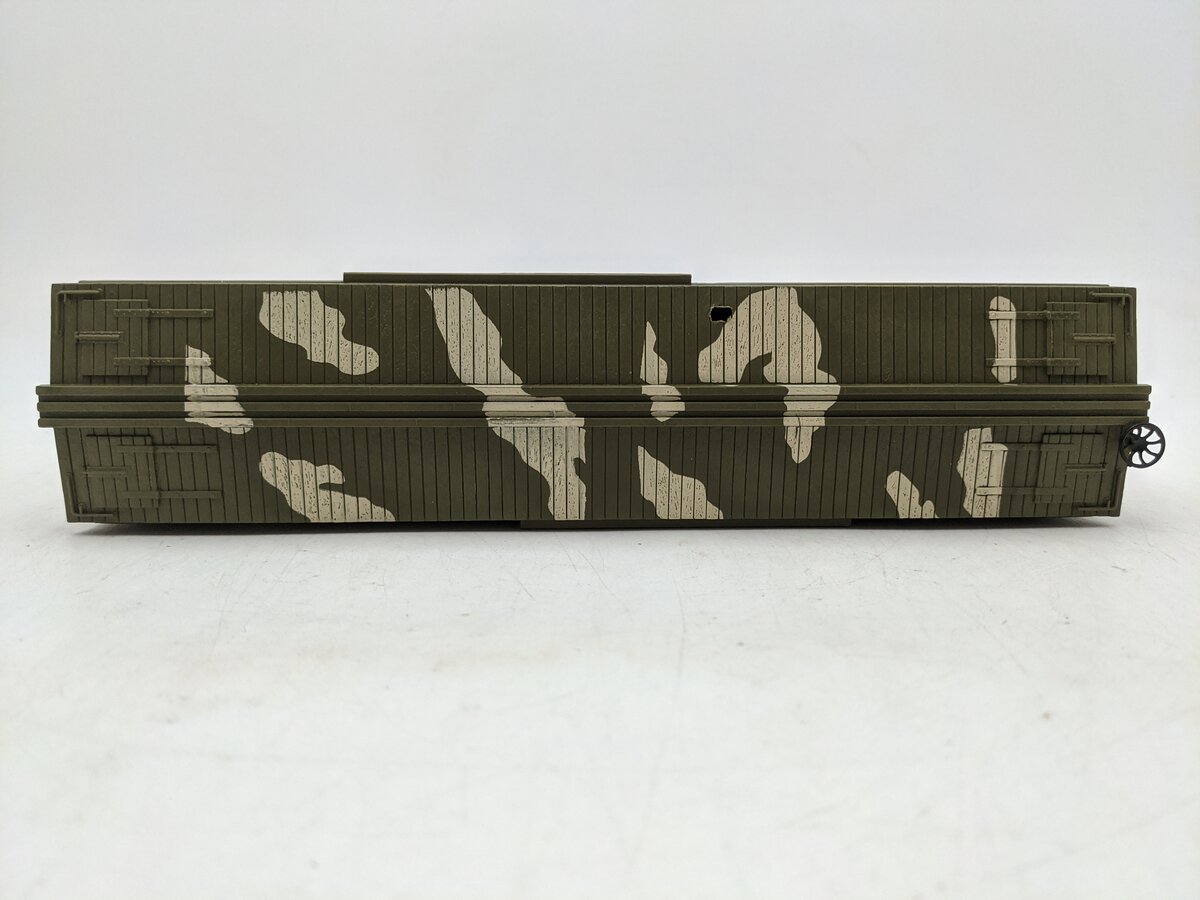 Lionel 6-5727 O Gauge US Marines Bunk Car-Unlettered LN/Box