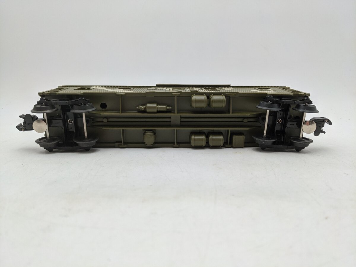 Lionel 6-5727 O Gauge US Marines Bunk Car-Unlettered LN/Box