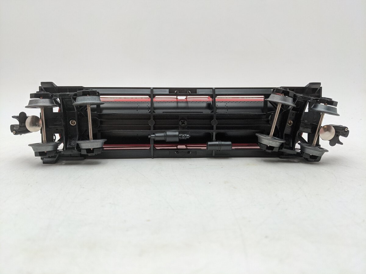 Lionel 6-9353 O Gauge Crystal Line Triple Dome Tank Car #9353 EX/Box