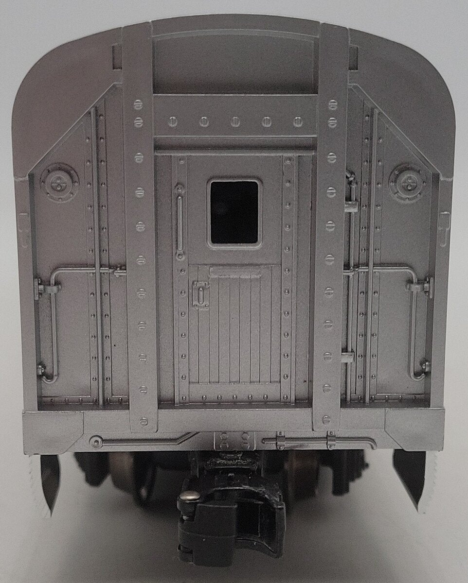 Lionel 6-9576 O Gauge Burlington "Silver Pouch" Aluminum Baggage Car EX/Box