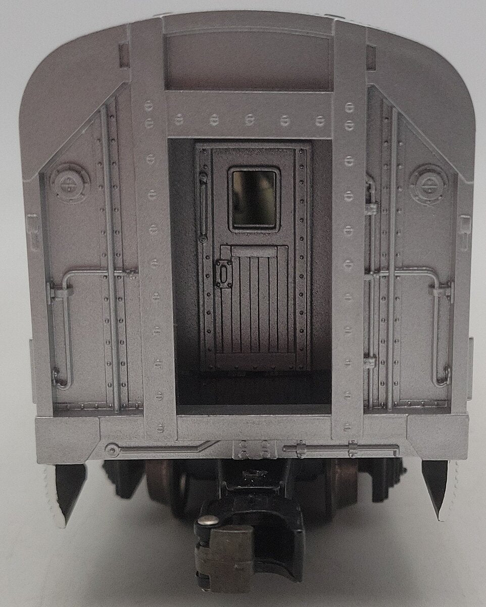 Lionel 6-9577 O Gauge Burlington "Silver Halter" Aluminum Passenger Coach EX/Box
