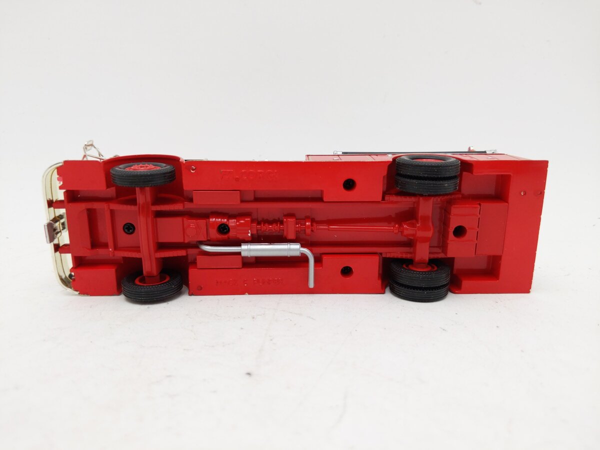 Corgi US53206 1:50 1960 Mack C Closed Cab Pumper Rescue Hose Co. 1 EX/Box