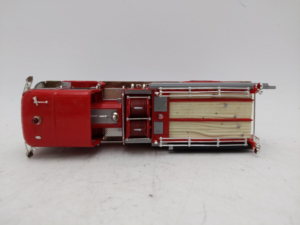 Corgi US53206 1:50 1960 Mack C Closed Cab Pumper Rescue Hose Co. 1 EX/Box