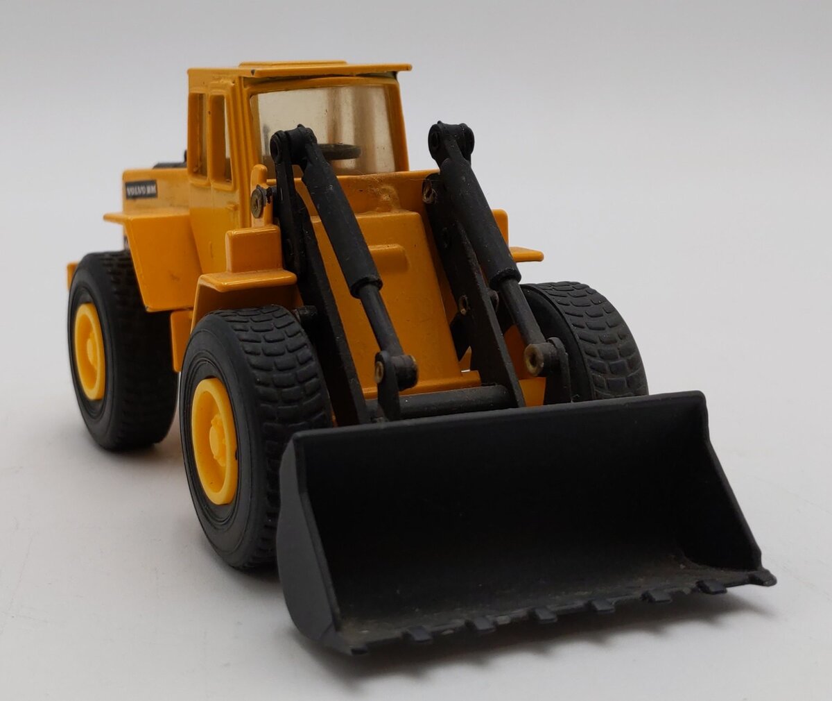 Motorart 1:50 Scale Volvo BM4400 Wheel Loader LN/Box
