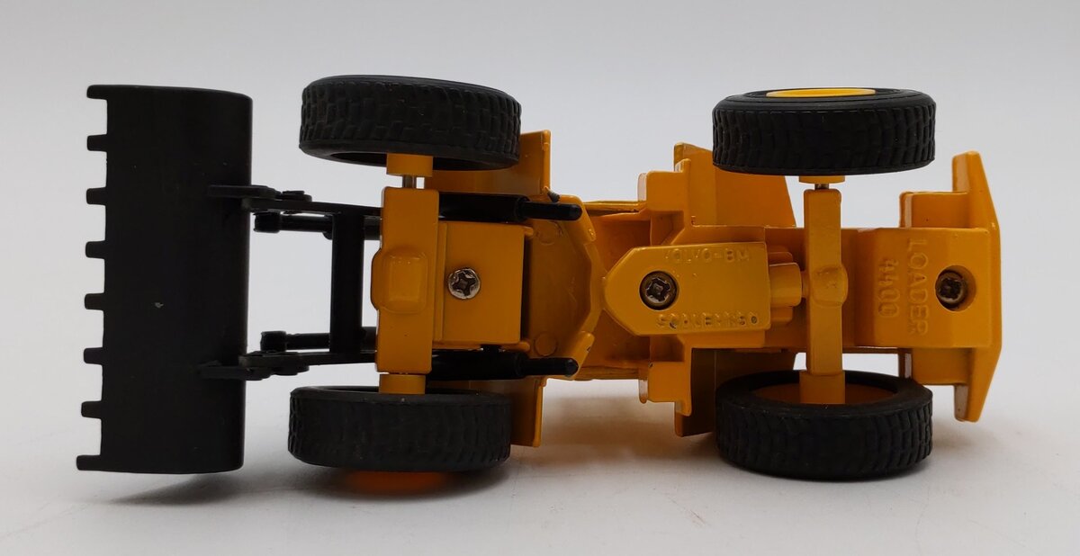 Motorart 1:50 Scale Volvo BM4400 Wheel Loader LN/Box