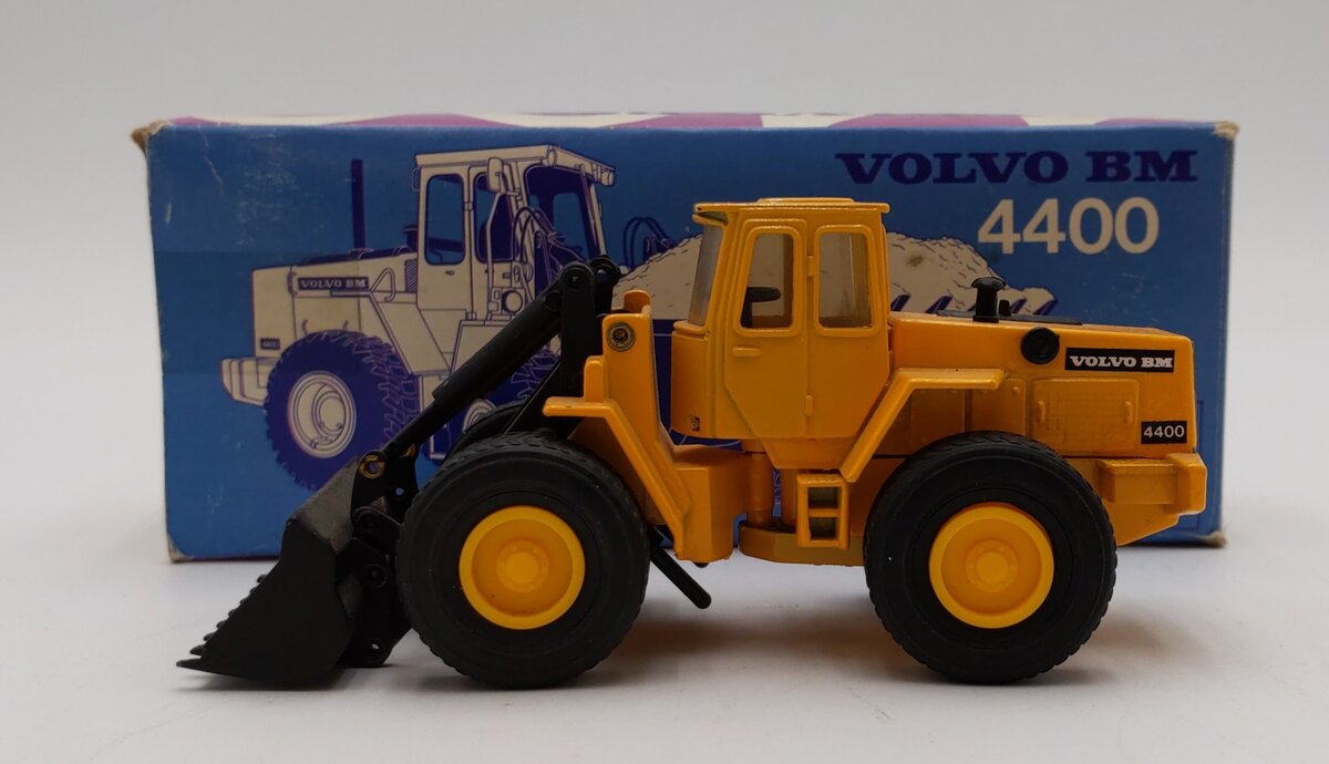 Motorart 1:50 Scale Volvo BM4400 Wheel Loader LN/Box