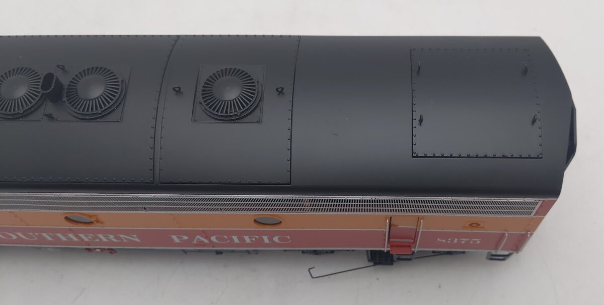 Lionel 2233848 O Southern Pacific Powered F7B Diesel Locomotive #8375 w Legacy EX/Box