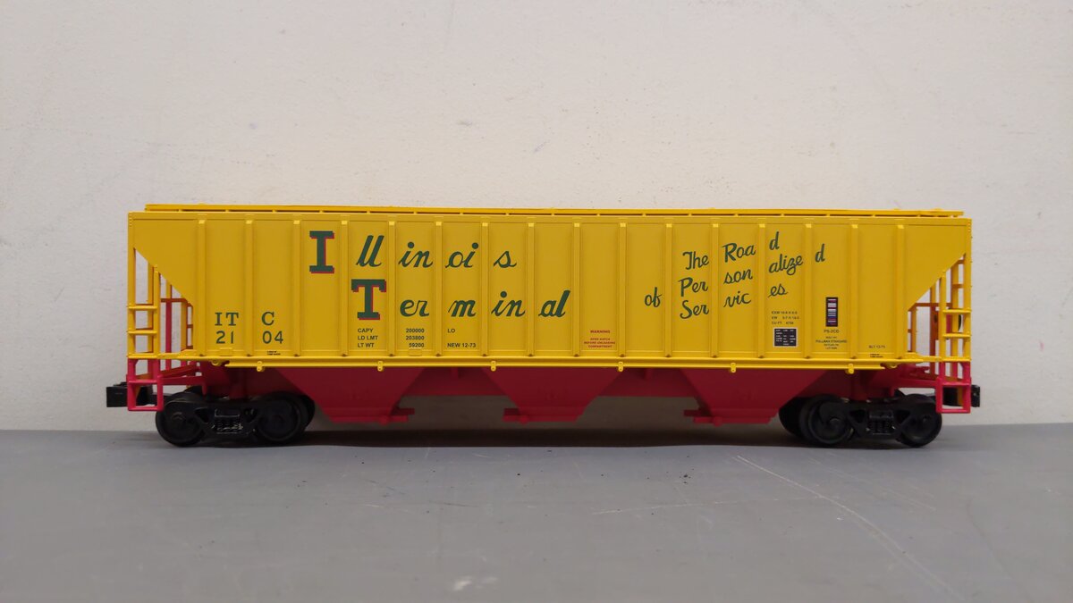 Lionel 2442129 O Illinois Terminal PS-2CD Covered Hopper #2104 LN/Box