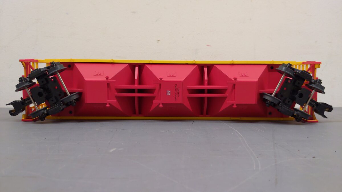 Lionel 2442129 O Illinois Terminal PS-2CD Covered Hopper #2104 LN/Box