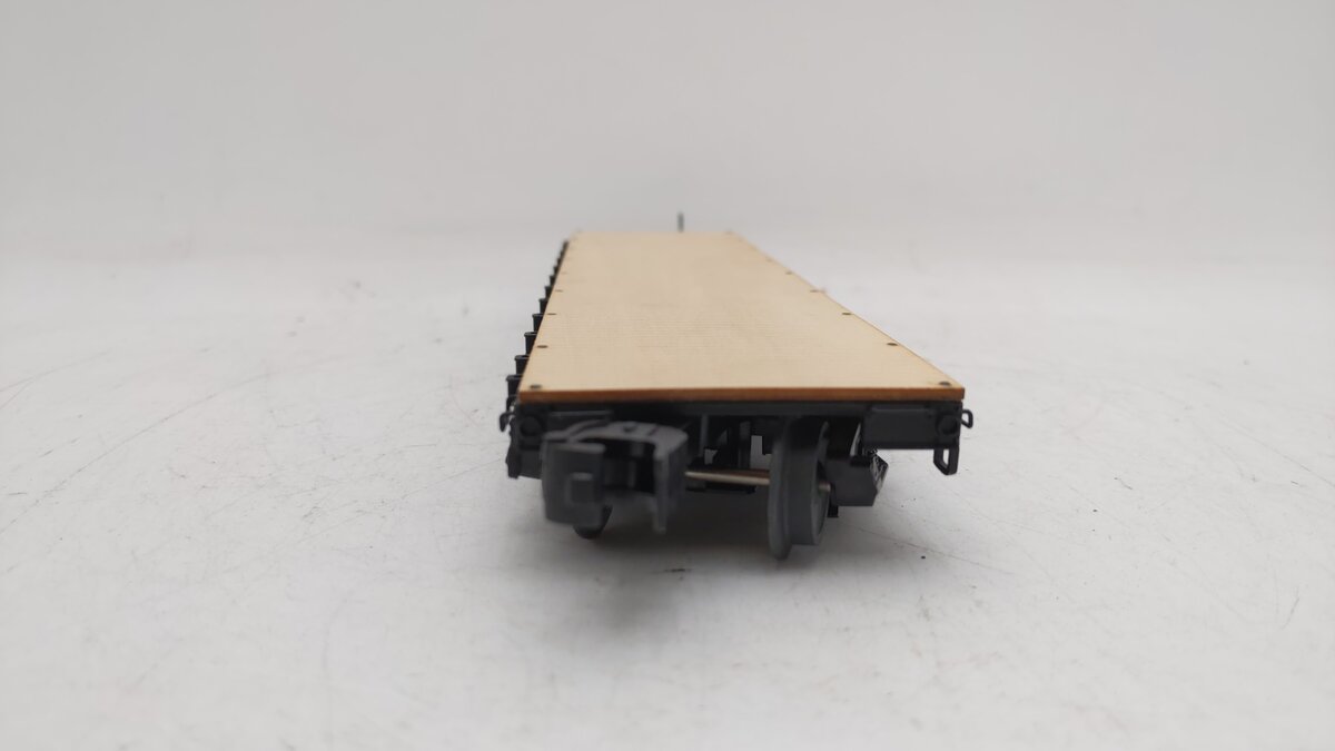 Lionel 2426160 O Northern Pacific 40' Flatcar with John Deere Tractor Load LN/Box