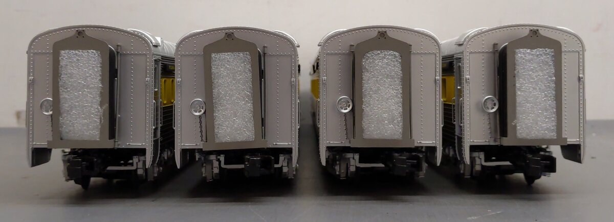 Atlas 3001596S O Nickel Plate Road 70' Streamline Passenger Sleeper Set (3 Rail) NIB
