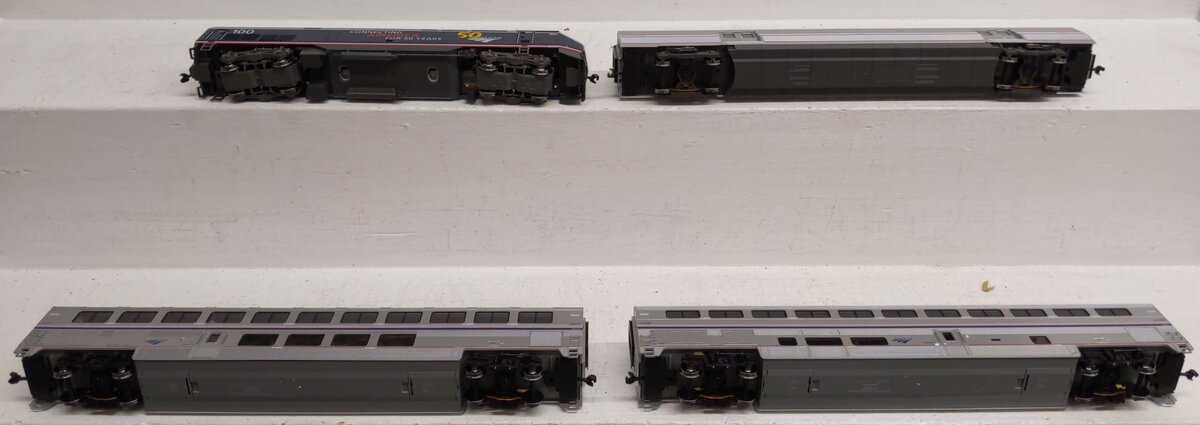 Kato 30-3002 HO Amtrak Midnight Blue P42 Starter Set #100 LN/Box