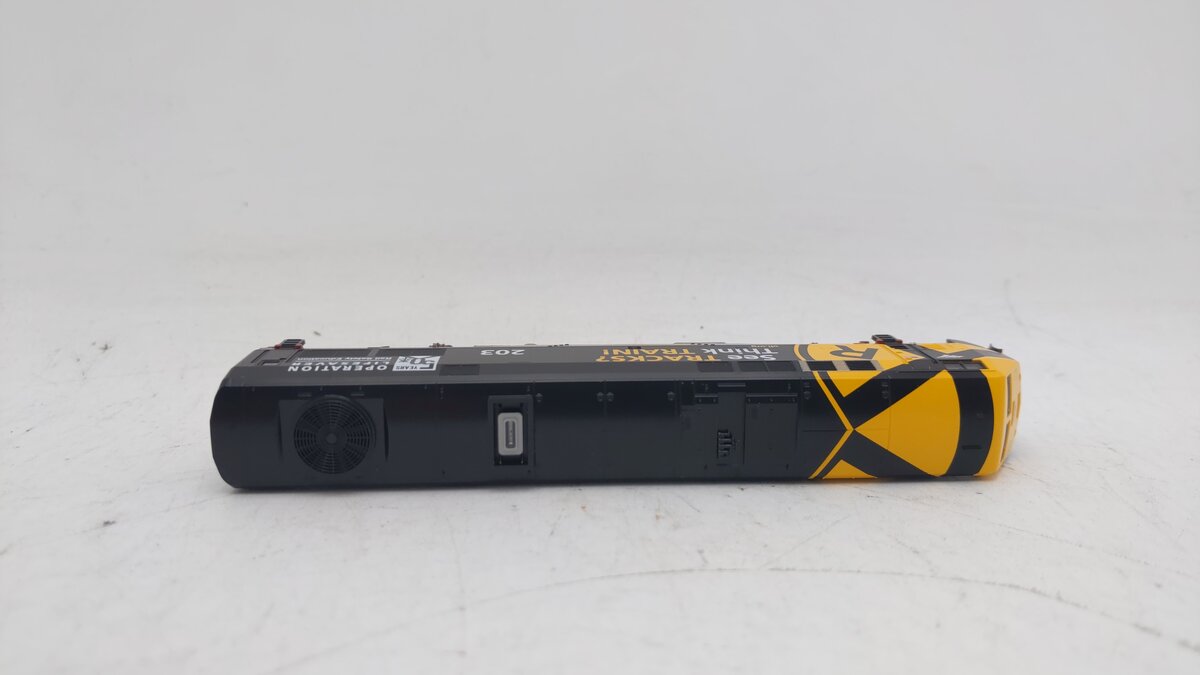 Kato 176-6039 N Amtrak Operation Lifesaver P42 Diesel Locomotive #203 LN/Box