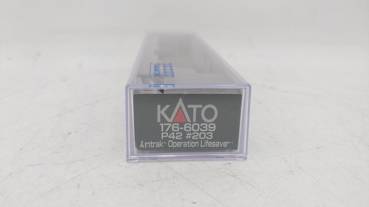 Kato 176-6039 N Amtrak Operation Lifesaver P42 Diesel Locomotive #203 LN/Box