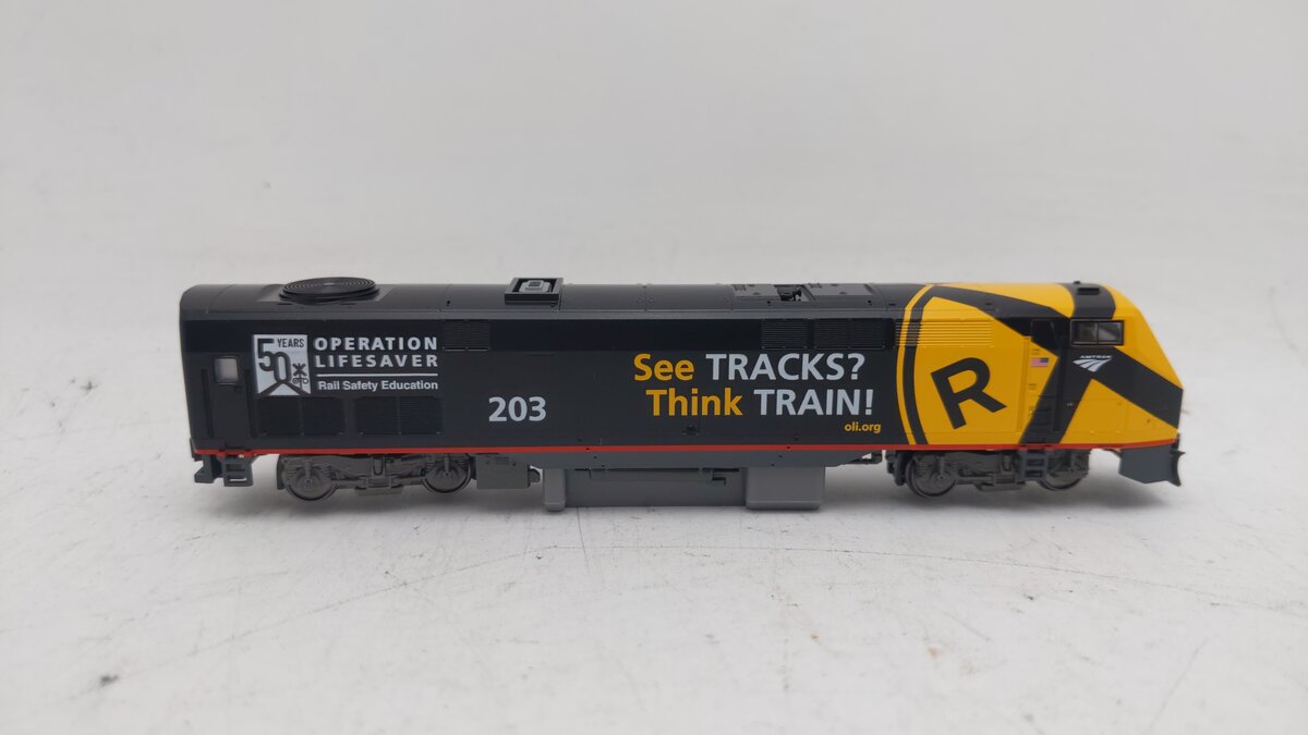 Kato 176-6039 N Amtrak Operation Lifesaver P42 Diesel Locomotive #203 LN/Box