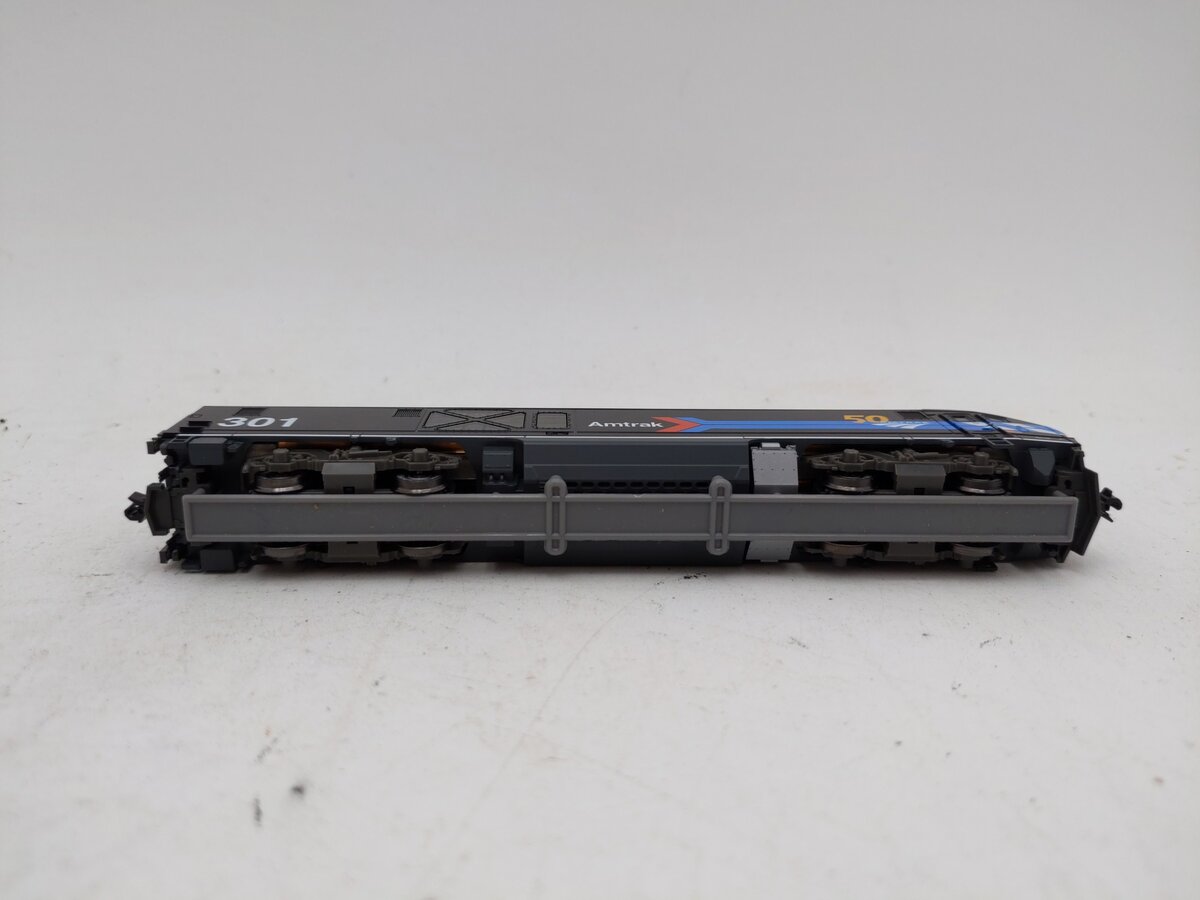 Kato 176-6050 N Scale Amtrak Day One ALC-42 Charger Diesel Locomotive #301 LN/Box