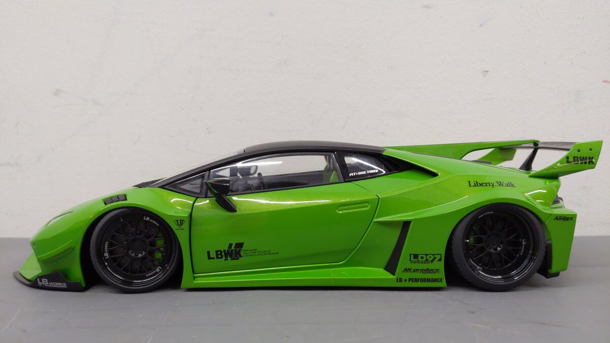 Autoart 79128 Lamborghini Huracan GT Pearl Green LN/Box