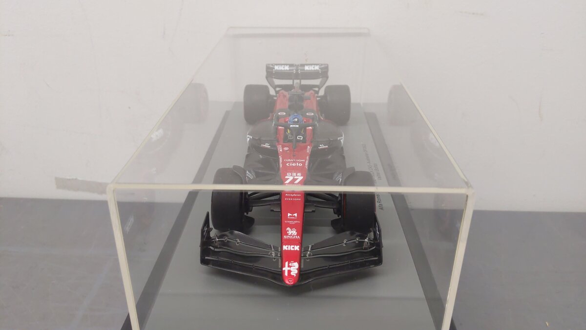 Spark 18S878 Alfa Romeo F1 Team Kick C43 Australian GP 2023 LN/Box