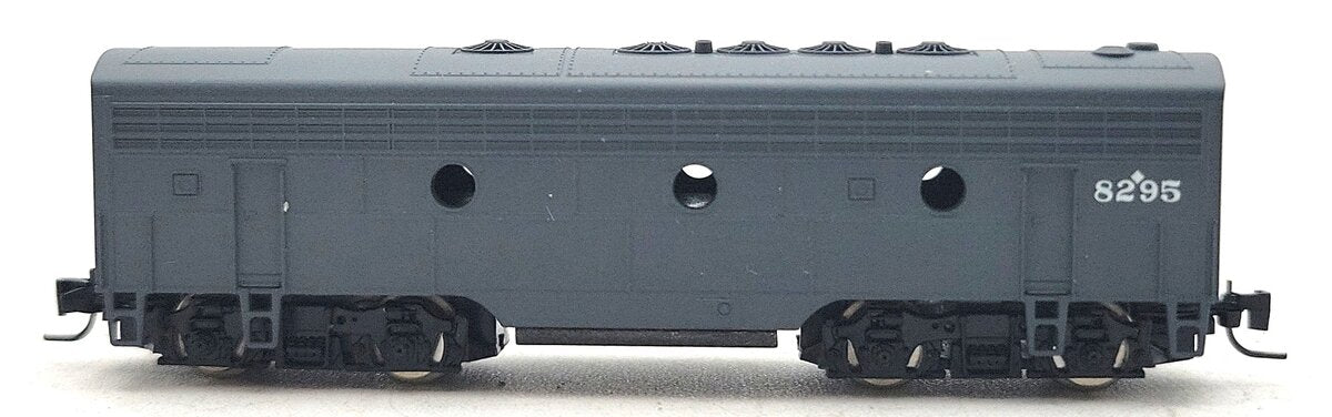 Micro-Trains 98012170 Z SP F7 B-Unit Dummy Diesel Locomotive #8295 LN/Box