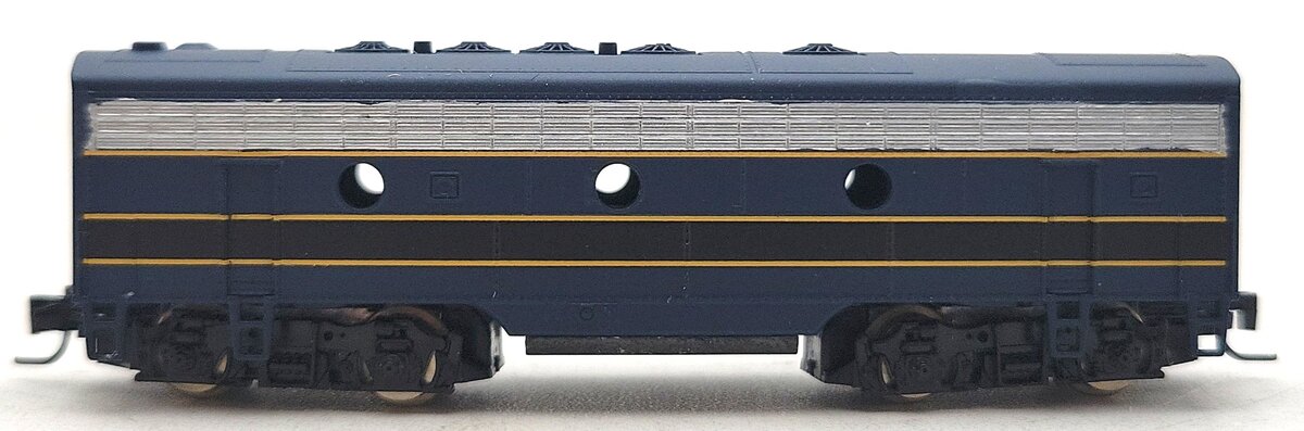 Micro-Trains 98012130 Z Baltimore & Ohio F7 B-Unit Dummy Diesel Locomotive/Box
