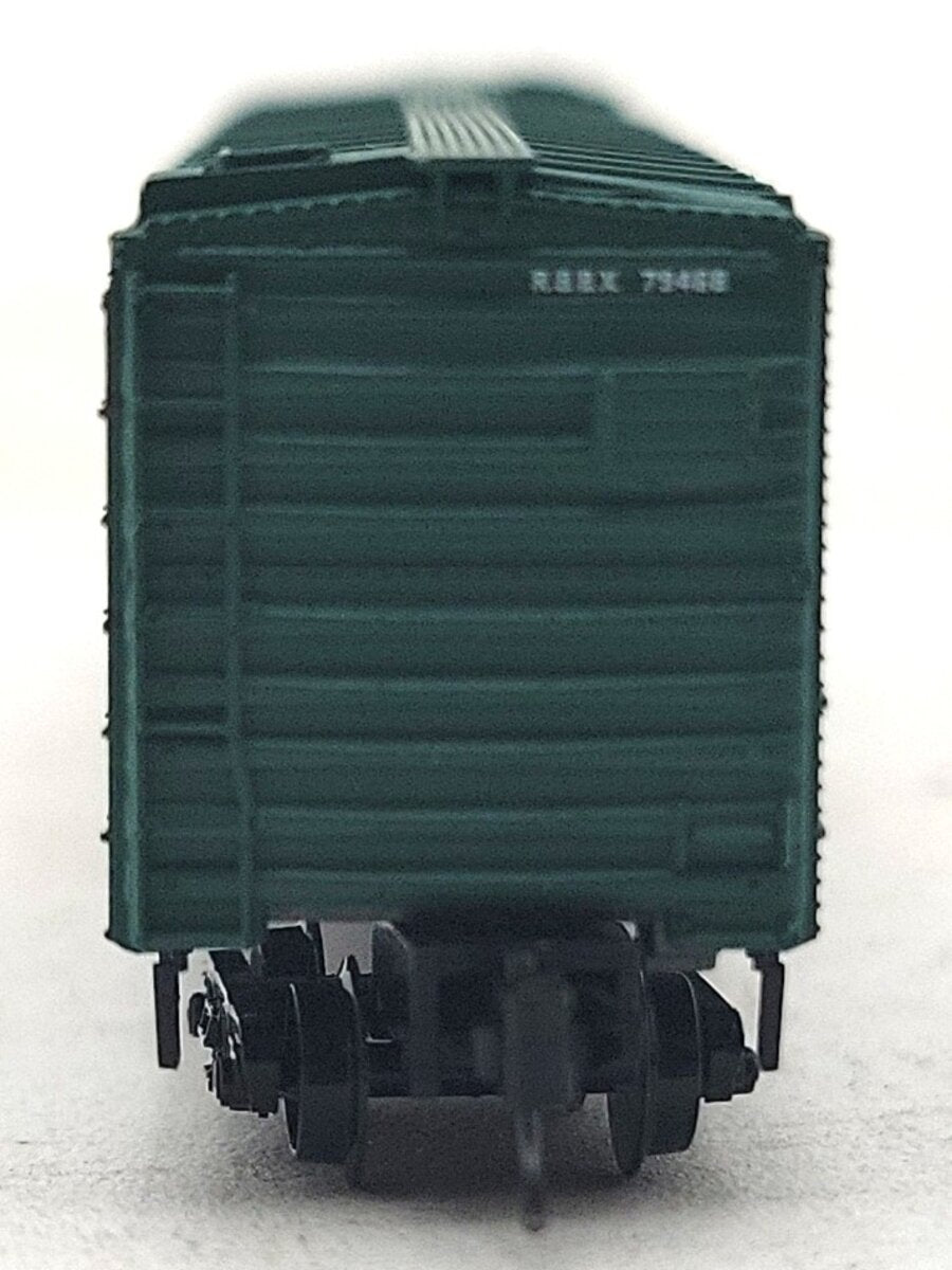 Micro-Trains 50700370 Z CB&Q 50' Standard Plug Door Boxcar #79468 LN/Box