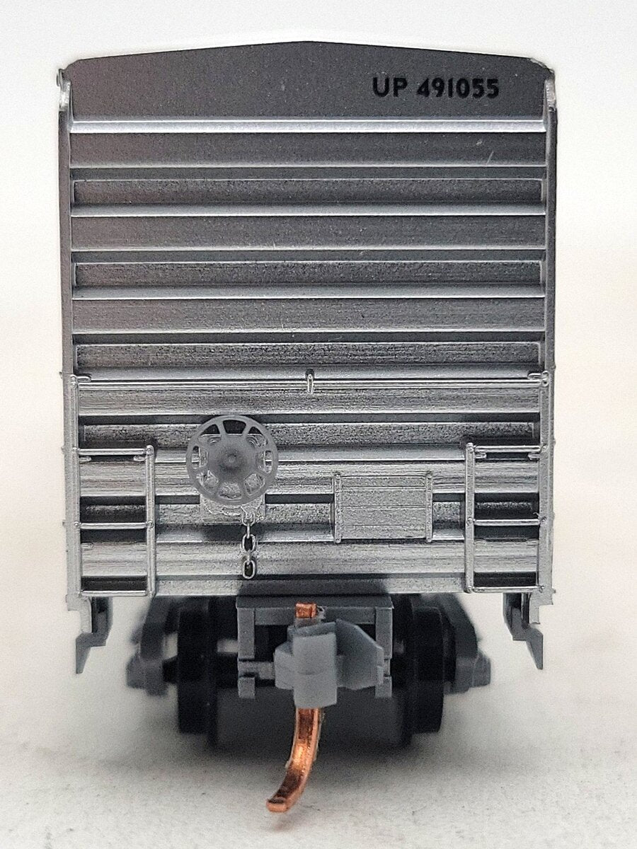 Micro-Trains 02700351 N UP 50' Rib Side Plug Door Boxcar w/o Roofwalk #491055 LN/Box