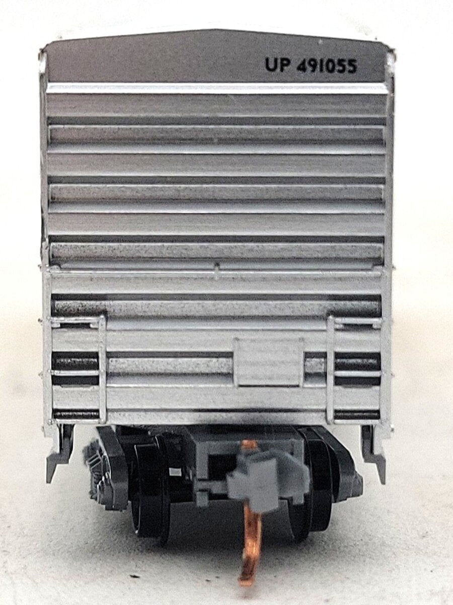 Micro-Trains 02700351 N UP 50' Rib Side Plug Door Boxcar w/o Roofwalk #491055 LN/Box