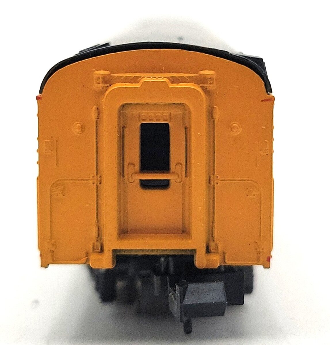 Atlas 2632 N Scale Union Pacific 85' Illuminated Baggage Passenger Car #5907 LN/Box