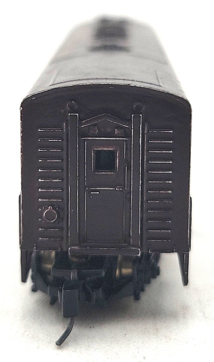 Micro-Trains 98012060 Z Custom IC F7 B-Unit Dummy Diesel Locomotive/Box