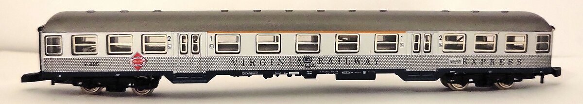 Marklin 8717 Z Scale Custom Commuter Passenger Car/Box