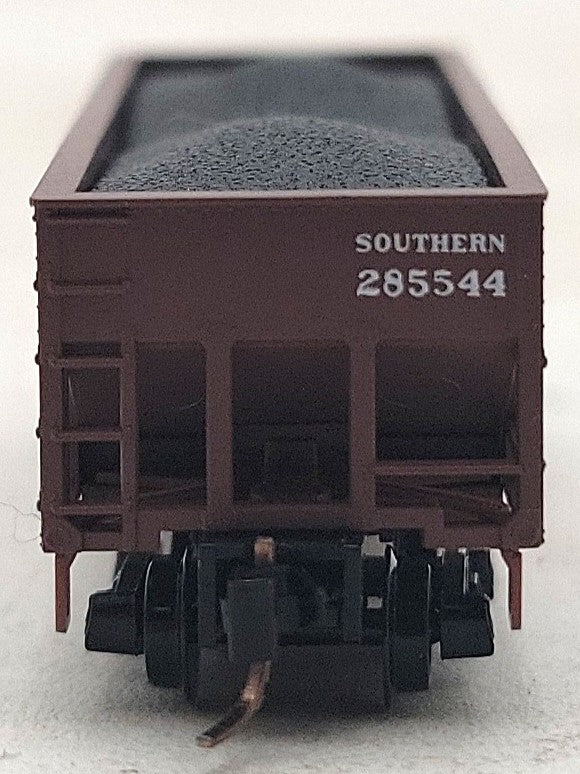 Micro-Trains 53352120 Z Southern 33' Twin Bay Hopper w/ offset slides #285544 LN/Box