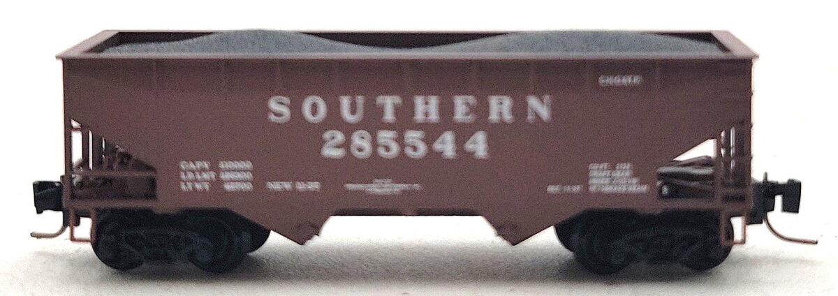 Micro-Trains 53352120 Z Southern 33' Twin Bay Hopper w/ offset slides #285544 LN/Box