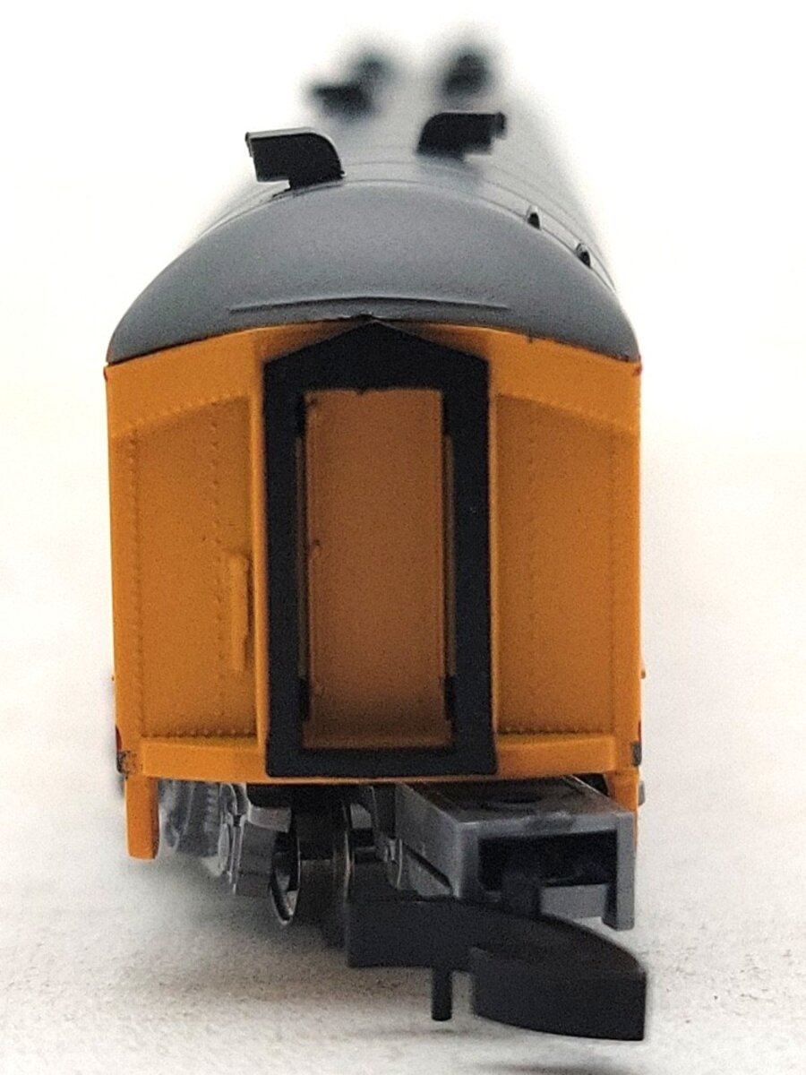 American Z-Line 71608-6 Z Scale Union Pacific Heavyweight Baggage Car #3069 EX/Box