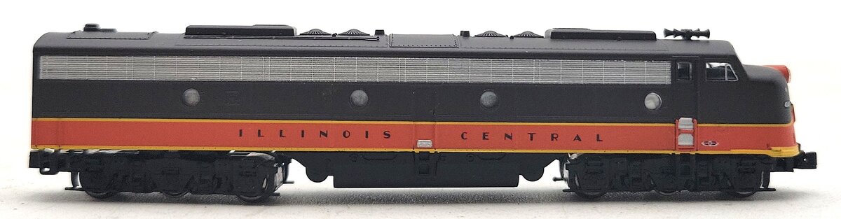 American Z-Line 62612-2 Z Scale Illinois Central Diesel Locomotive #4040 LN/Box