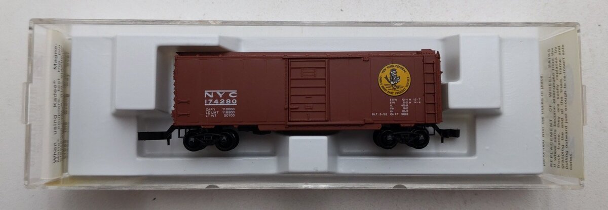 Micro Trains 14117 Z Scale NYC Early Bird Single Door Boxcar #174280 LN/Box