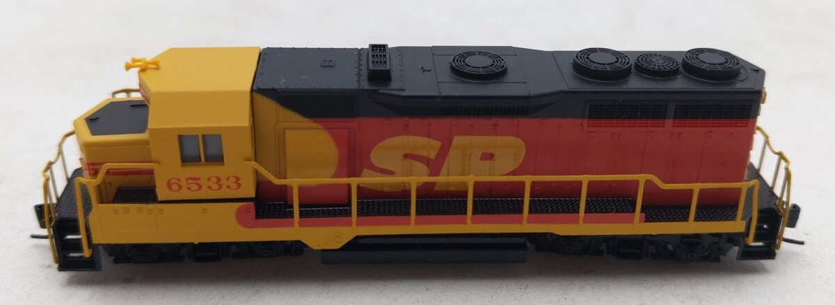 Micro Trains 98125150 N Scale Southern Pacific GP35 Diesel Locomotive #6533 LN/Box