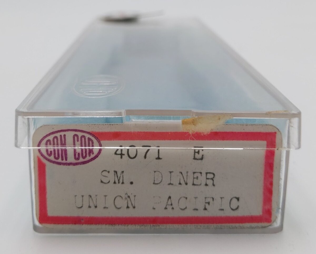 Con-Cor 4071E N Scale Union Pacific Smoothside Diner Passenger Car EX/Box