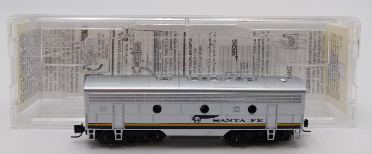 Micro-Trains 17010-2 Z Scale Santa Fe F-7 B Dummy Unit Diesel Locomotive LN/Box
