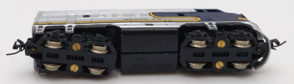 Micro-Trains 14010-2 Z Scale Atchison Topeka Santa Fe F-7 A Powered Unit #335 EX/Box